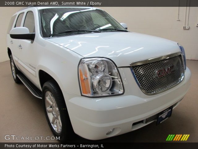 2008 GMC Yukon Denali AWD in Summit White