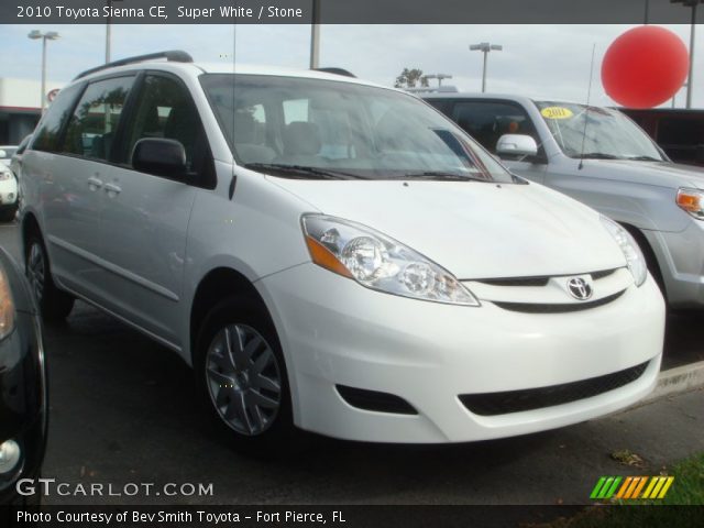 2010 Toyota Sienna CE in Super White