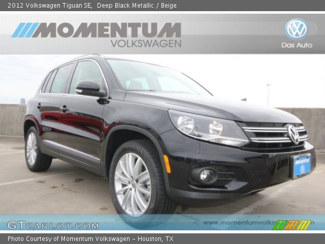 2012 Volkswagen Tiguan SE in Deep Black Metallic