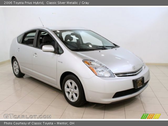 2006 Toyota Prius Hybrid in Classic Silver Metallic