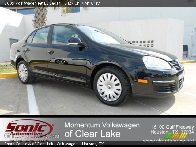 2009 Volkswagen Jetta S Sedan in Black Uni