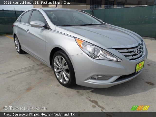 2011 Hyundai Sonata SE in Radiant Silver