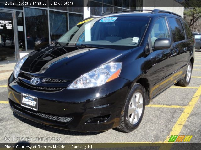 2009 Toyota Sienna LE in Black