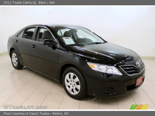 2011 Toyota Camry LE in Black
