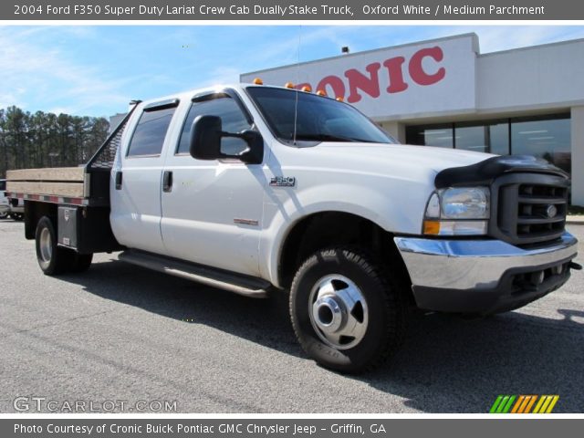 2004 Ford F350 Super Duty Lariat Crew Cab Dually Stake Truck in Oxford White
