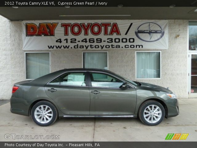 2012 Toyota Camry XLE V6 in Cypress Green Pearl