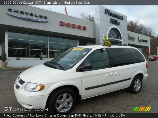2005 Dodge Caravan SXT in Stone White