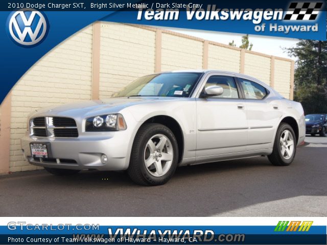 2010 Dodge Charger SXT in Bright Silver Metallic