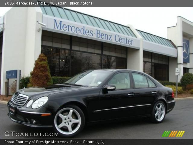 2005 Mercedes-Benz E 500 Sedan in Black