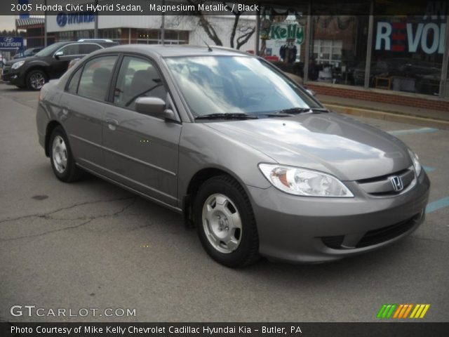 2005 Honda Civic Hybrid Sedan in Magnesium Metallic