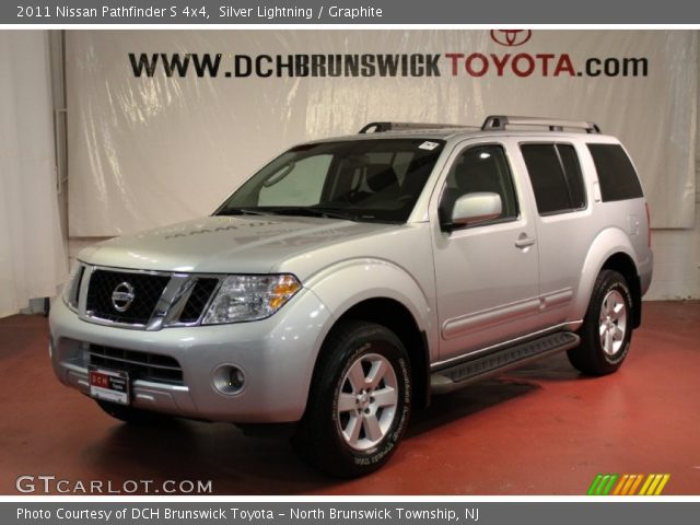 2011 Nissan Pathfinder S 4x4 in Silver Lightning