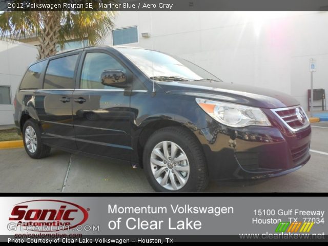 2012 Volkswagen Routan SE in Mariner Blue