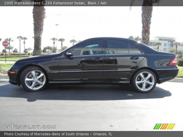 2005 Mercedes-Benz C 230 Kompressor Sedan in Black