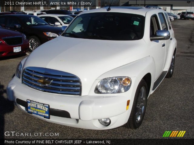 2011 Chevrolet HHR LT in Arctic Ice White