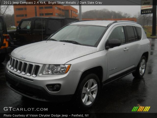 2011 Jeep Compass 2.4 4x4 in Bright Silver Metallic