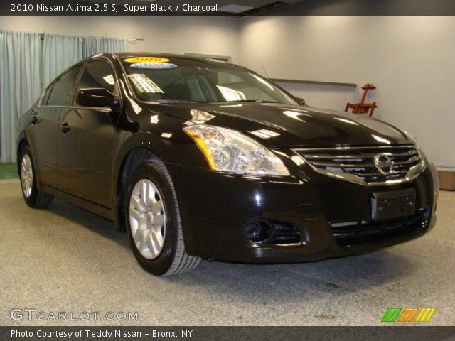 2010 Nissan Altima 2.5 S in Super Black