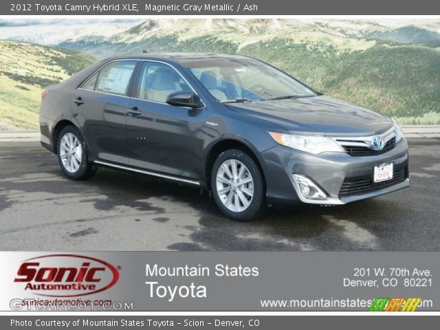 2012 Toyota Camry Hybrid XLE in Magnetic Gray Metallic