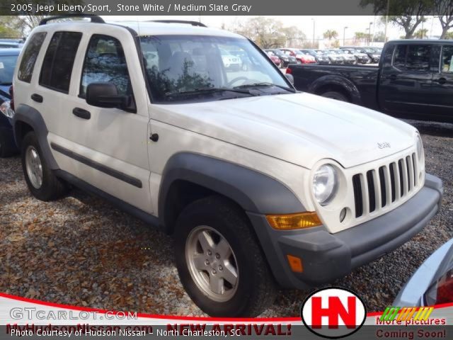 2005 Jeep Liberty Sport in Stone White