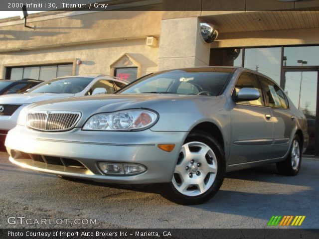 2000 Infiniti I 30 in Titanium