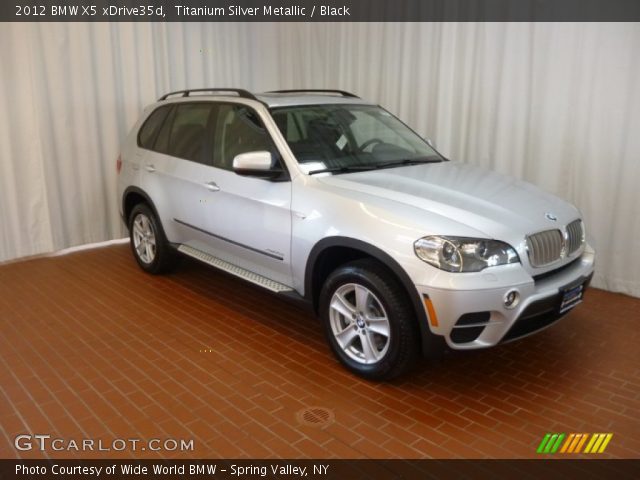 2012 BMW X5 xDrive35d in Titanium Silver Metallic