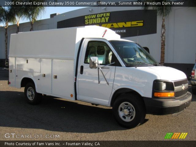 2006 Chevrolet Express Cutaway 3500 Commercial Utility Van in Summit White