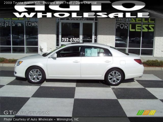 2009 Toyota Avalon XLS in Blizzard White Pearl