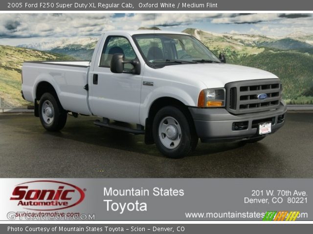 2005 Ford F250 Super Duty XL Regular Cab in Oxford White