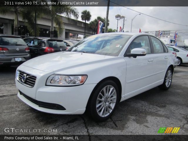 2011 Volvo S40 T5 in Ice White