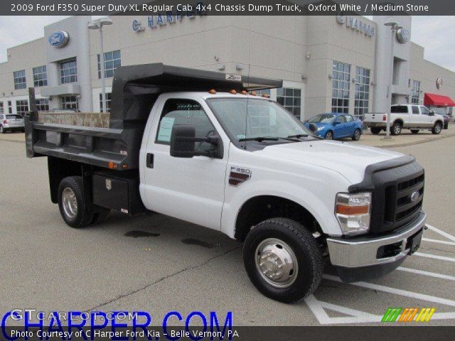 2009 Ford F350 Super Duty XL Regular Cab 4x4 Chassis Dump Truck in Oxford White