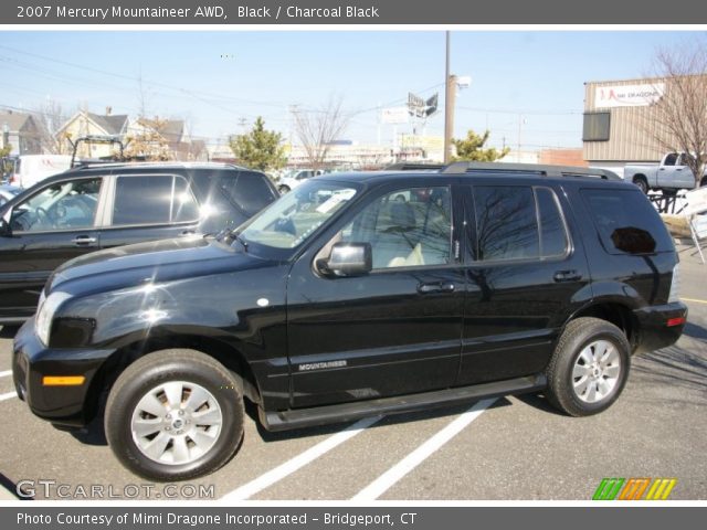 2007 Mercury Mountaineer AWD in Black