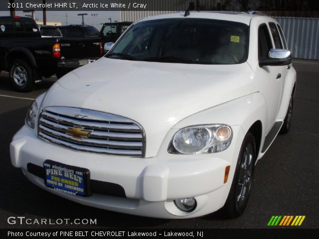 2011 Chevrolet HHR LT in Arctic Ice White