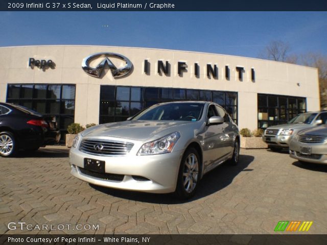 2009 Infiniti G 37 x S Sedan in Liquid Platinum
