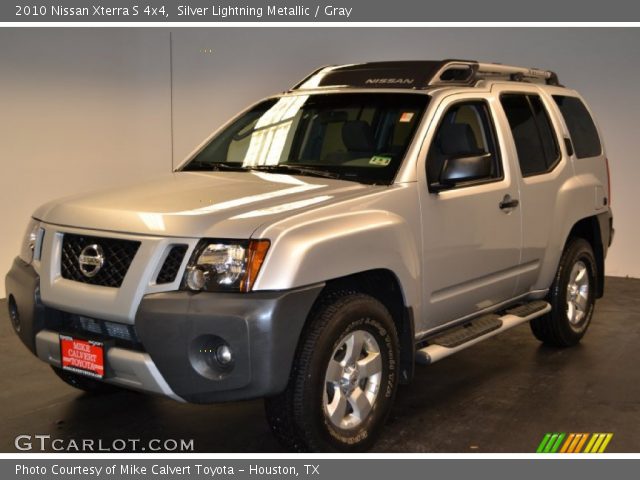 2010 Nissan Xterra S 4x4 in Silver Lightning Metallic