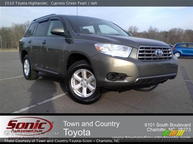2010 Toyota Highlander  in Cypress Green Pearl
