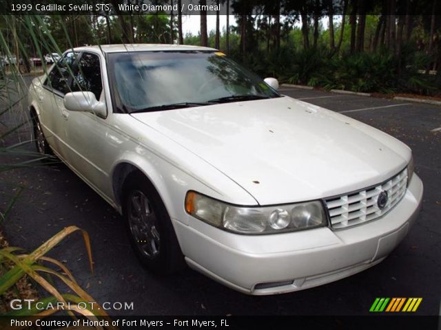 1999 Cadillac Seville STS in White Diamond