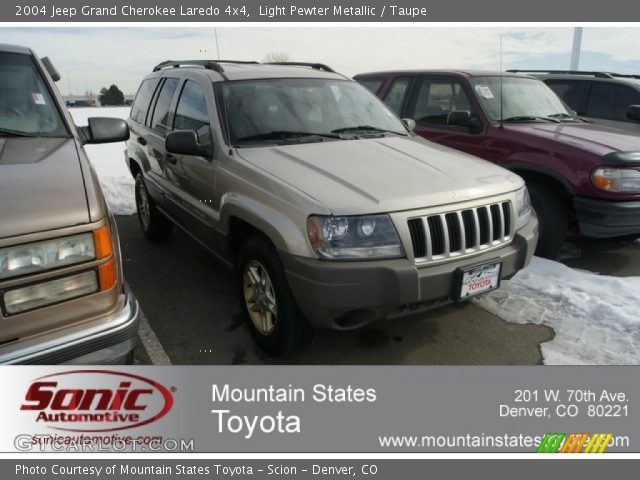 2004 Jeep Grand Cherokee Laredo 4x4 in Light Pewter Metallic