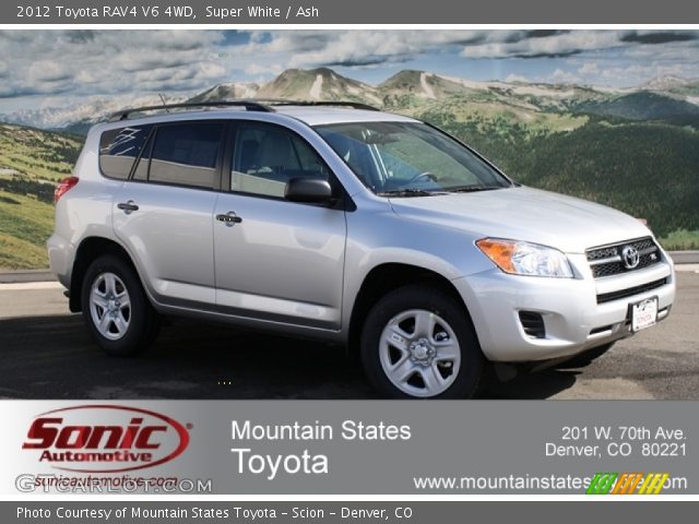 2012 Toyota RAV4 V6 4WD in Super White
