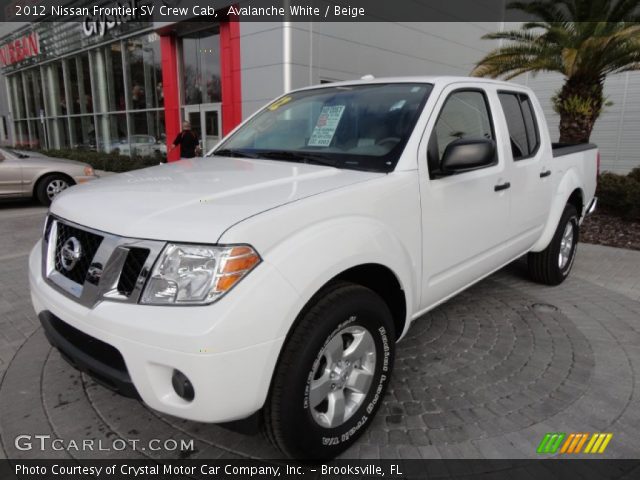 2012 Nissan Frontier SV Crew Cab in Avalanche White