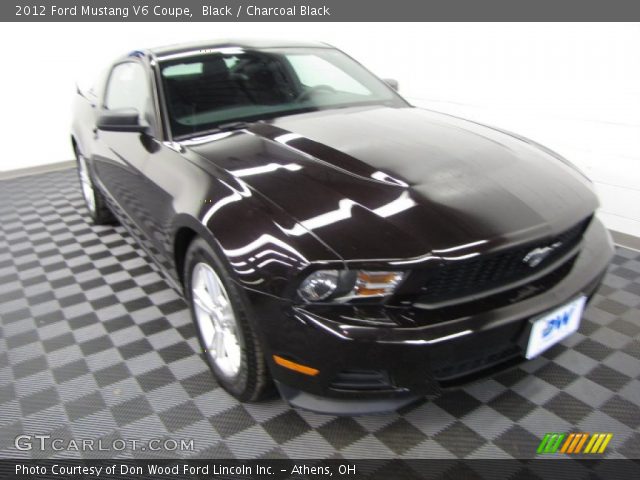 2012 Ford Mustang V6 Coupe in Black