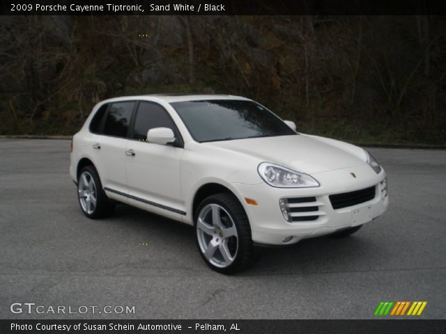 2009 Porsche Cayenne Tiptronic in Sand White
