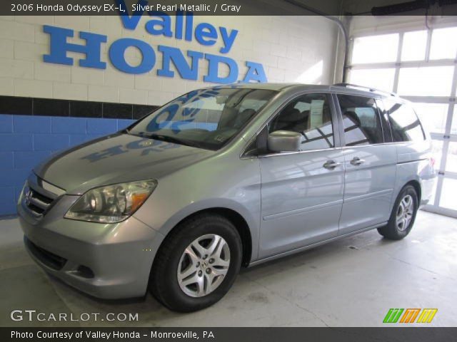 2006 Honda Odyssey EX-L in Silver Pearl Metallic