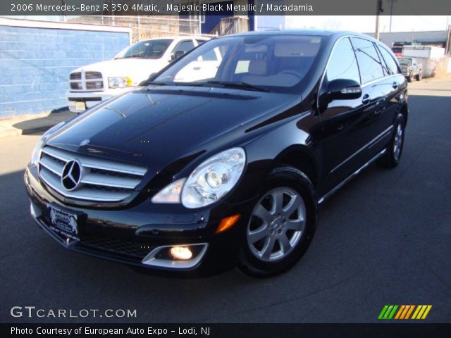 2006 Mercedes-Benz R 350 4Matic in Majestic Black Metallic