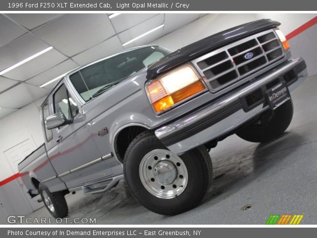 1996 Ford F250 XLT Extended Cab in Light Opal Metallic