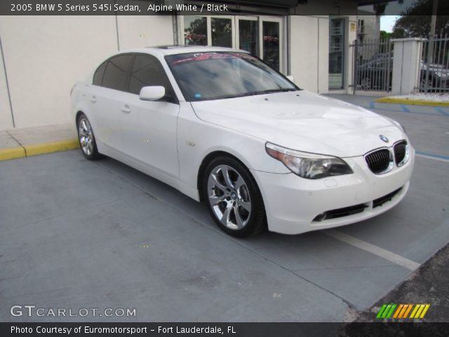 2005 BMW 5 Series 545i Sedan in Alpine White