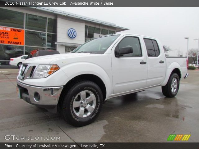 2010 Nissan Frontier LE Crew Cab in Avalanche White
