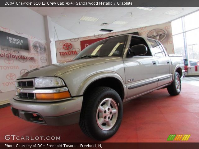 2004 Chevrolet S10 LS Crew Cab 4x4 in Sandalwood Metallic