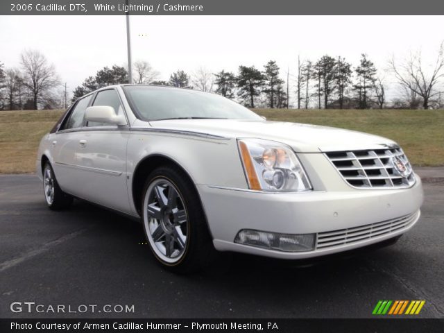 2006 Cadillac DTS  in White Lightning