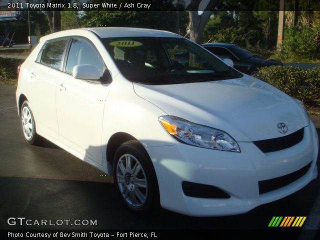 2011 Toyota Matrix 1.8 in Super White