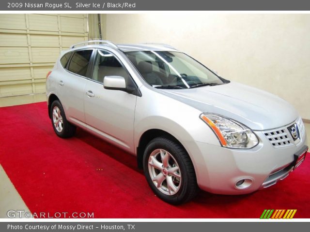 2009 Nissan Rogue SL in Silver Ice