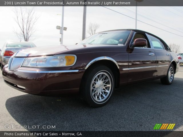 2001 Lincoln Town Car Presidential in Autumn Red Metallic